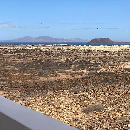 Villa Marie Agradable Y Tranquila Maison Con Piscina Corralejo Exterior photo